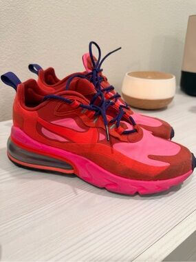 Nike Women's Pink and Red Running Sneakers